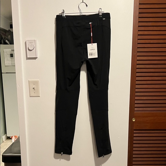 Sleek Black Women's Swix Alpamayo Tight - Picture 4 of 11